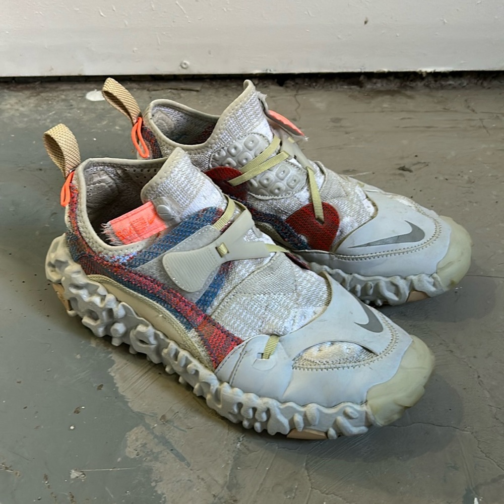 Nike ISPA OverReact Flyknit in Light Bone